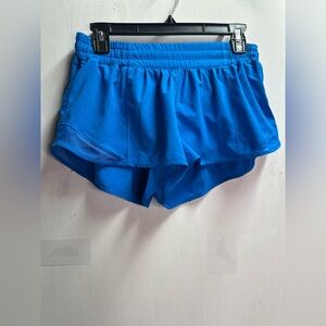 Lululemon  hotty hot low - rise 
 Short 2.5”